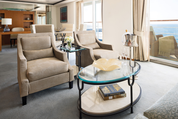 RSSC Seven Seas Voyager Grand Suite Living Room ©Regent Seven Seas Cruises.jpg